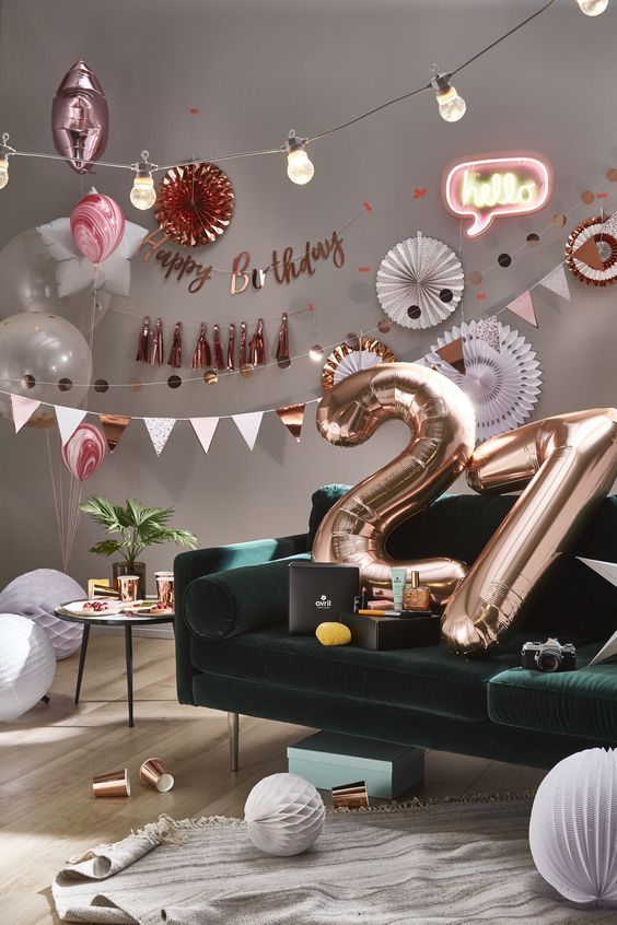 Sur Pinterest Décoration anniversaire or rose : ballon chiffre, ballon confetti, | Accro-Jeux