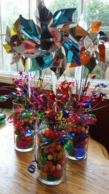Sur Pinterest Pinwheel centerpiece Using Ballon weights, vase and gumballs. Cheap | Accro-Jeux