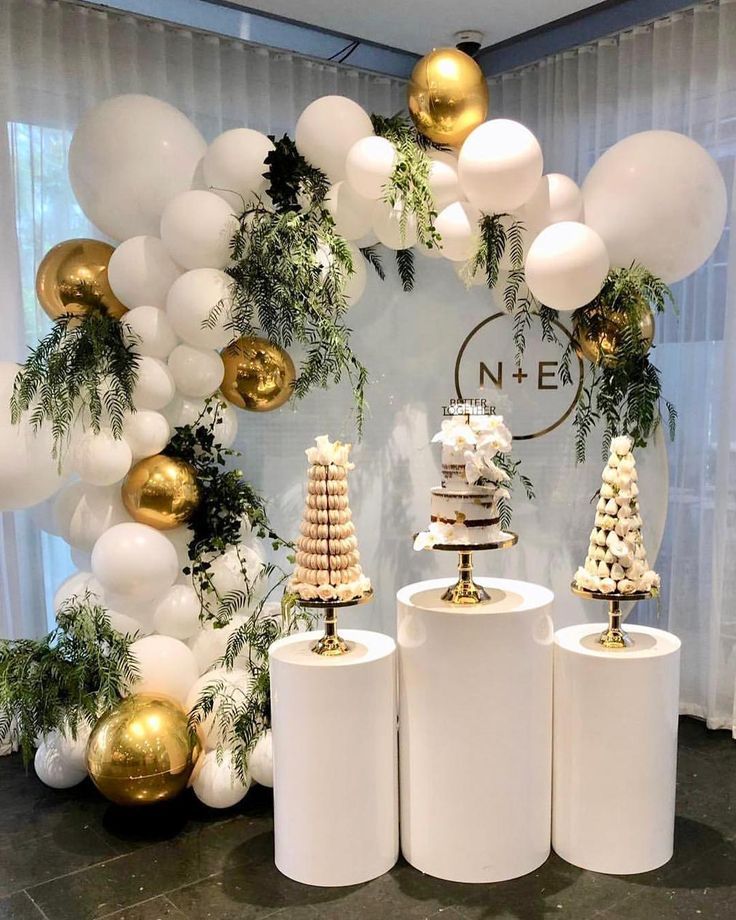 Sur Pinterest For the love of white! We loved styling this elegant white balloon | Accro-Jeux