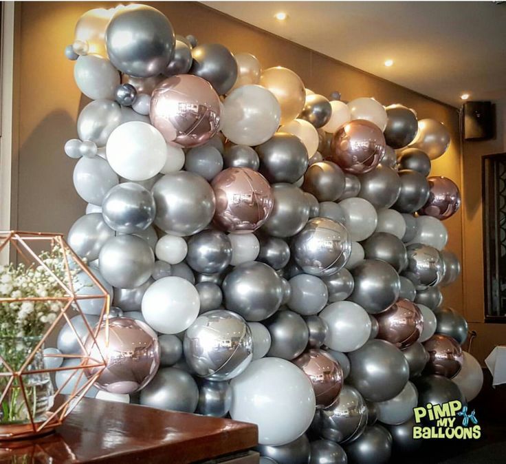 Sur Pinterest Ballon wall for photos during baby shower www.balloonsdc.com | Accro-Jeux