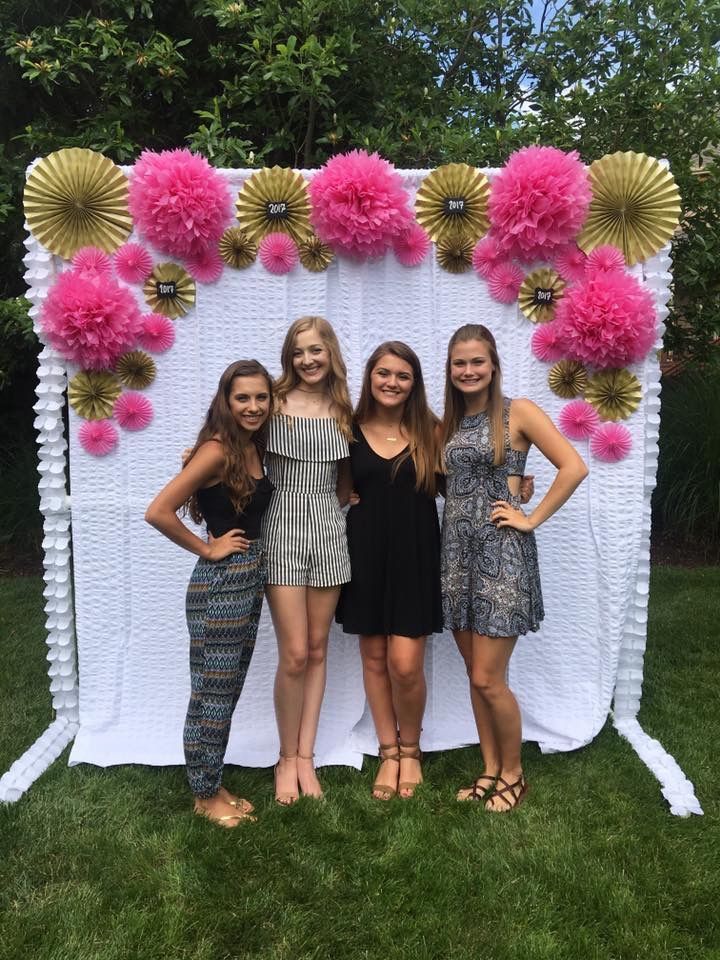 Sur Pinterest Could maybe make something similar to the tulle, except the flowers | Accro-Jeux
