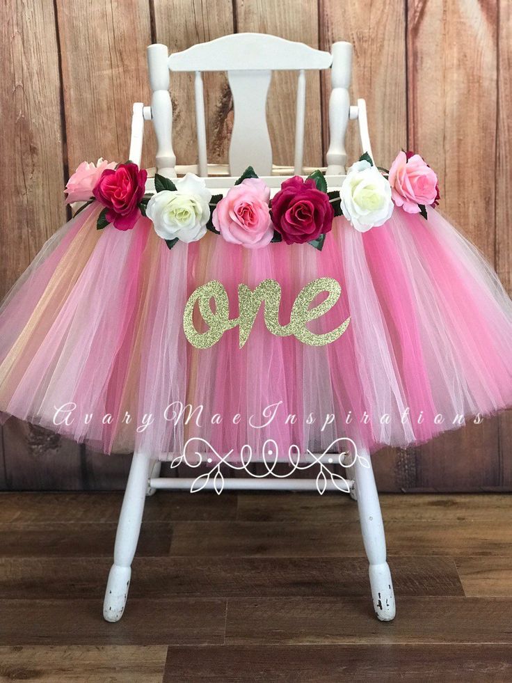Sur Pinterest Pink and Gold High Chair Tutu Banner, Highchair Skirt for Girls First | Accro-Jeux