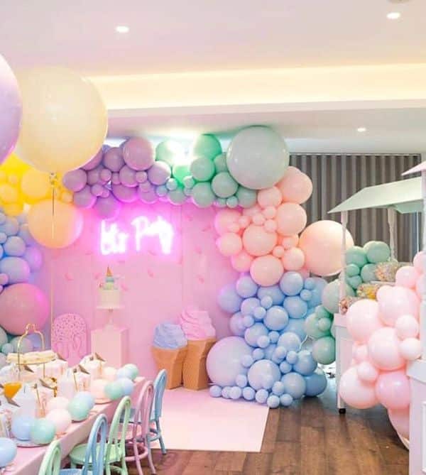 Sur Pinterest Baby Birthday Balloon Decoration Ideas | Accro-Jeux