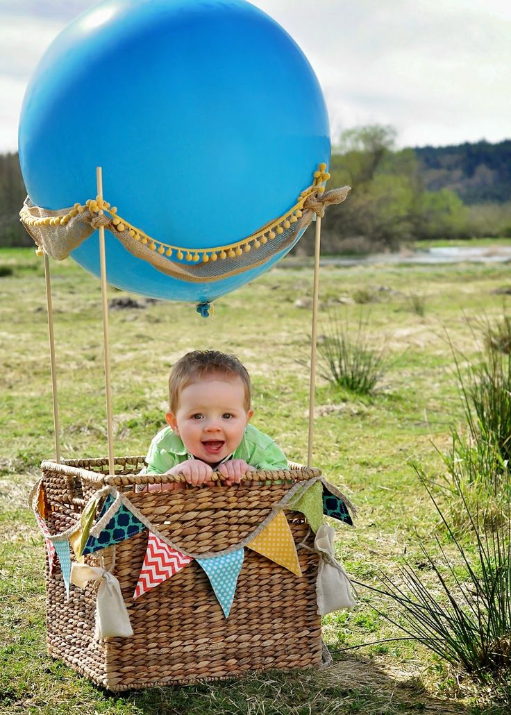 Sur Pinterest PjKirkwood Photography: Up, up and away! ~First birthday shoot | Accro-Jeux