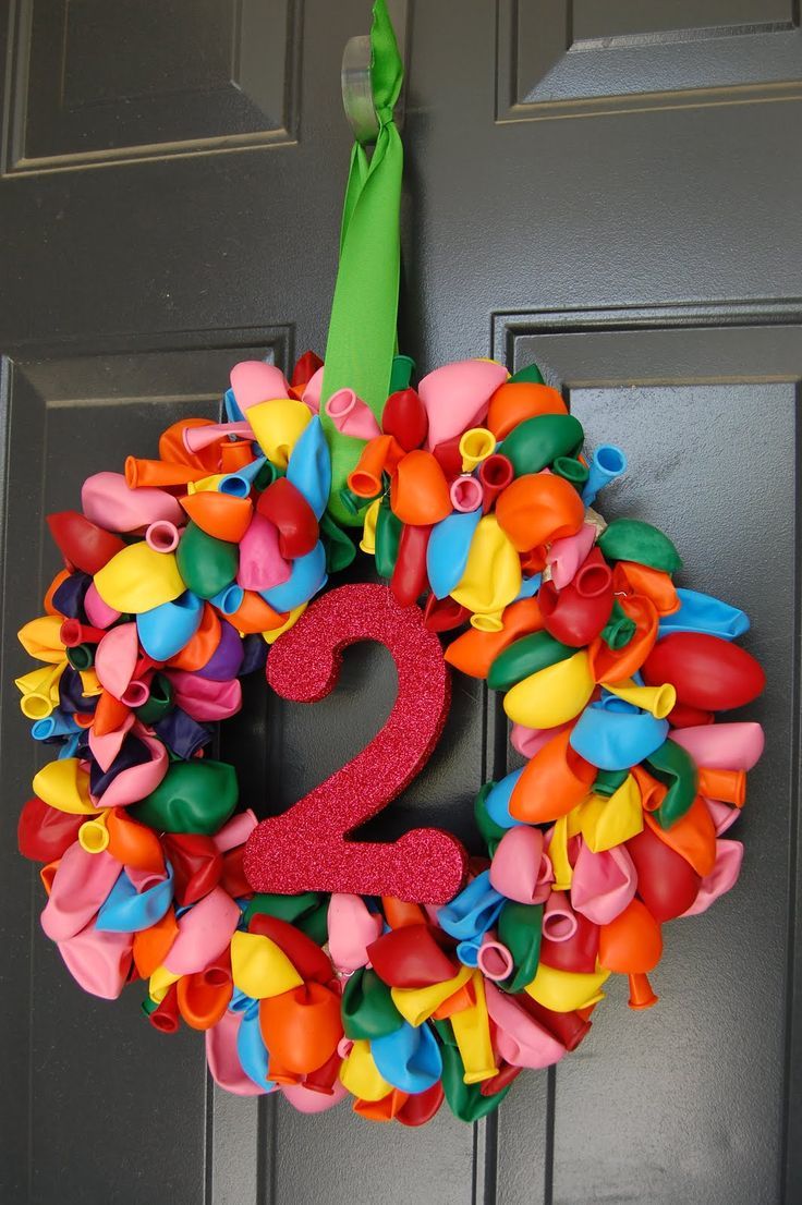 Sur Pinterest A cute idea – Birthday wreath with the age number in the middle. Great | Accro-Jeux
