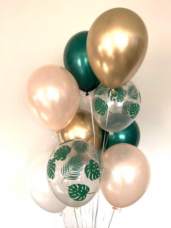 Sur Pinterest Tropical Balloons | Green Bridal Shower Decor | Green and Gold | Accro-Jeux