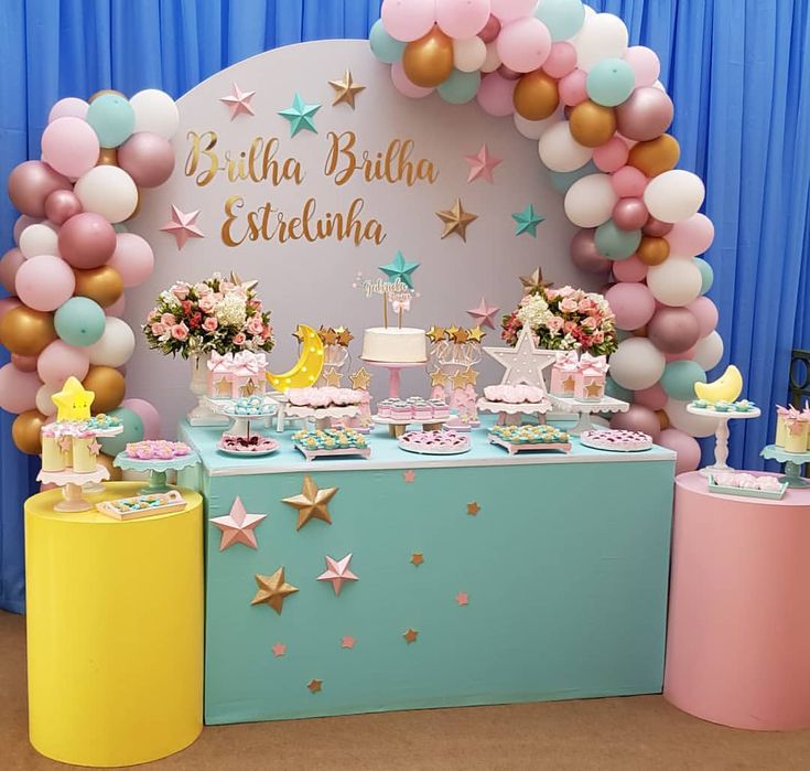 Sur Pinterest E a pequena Gabriela comemorou seu 3° Aniversário com a sua canção | Accro-Jeux